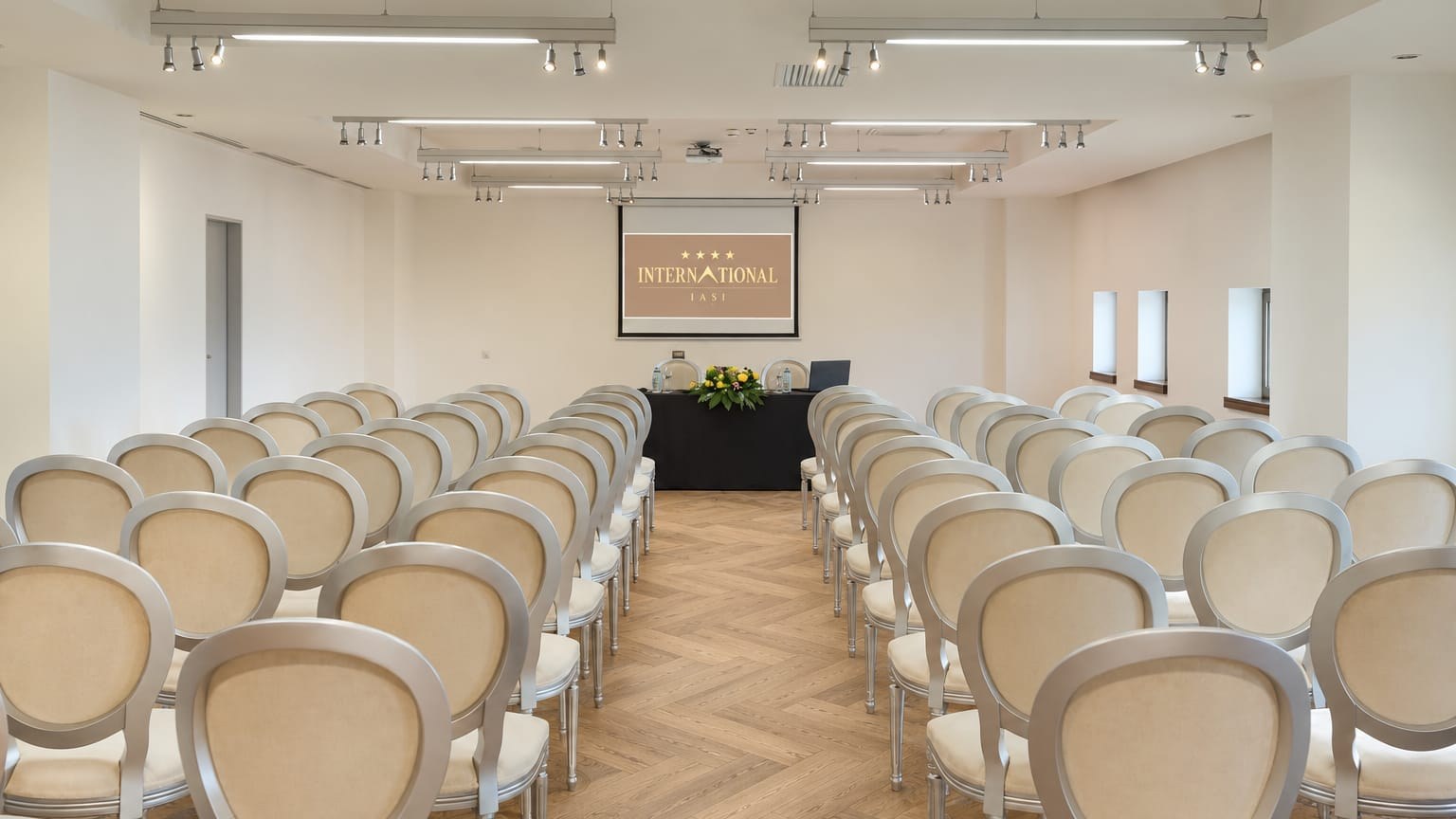 Belvedere hall set theatre-style, Hotel INTERNATIONAL Iași