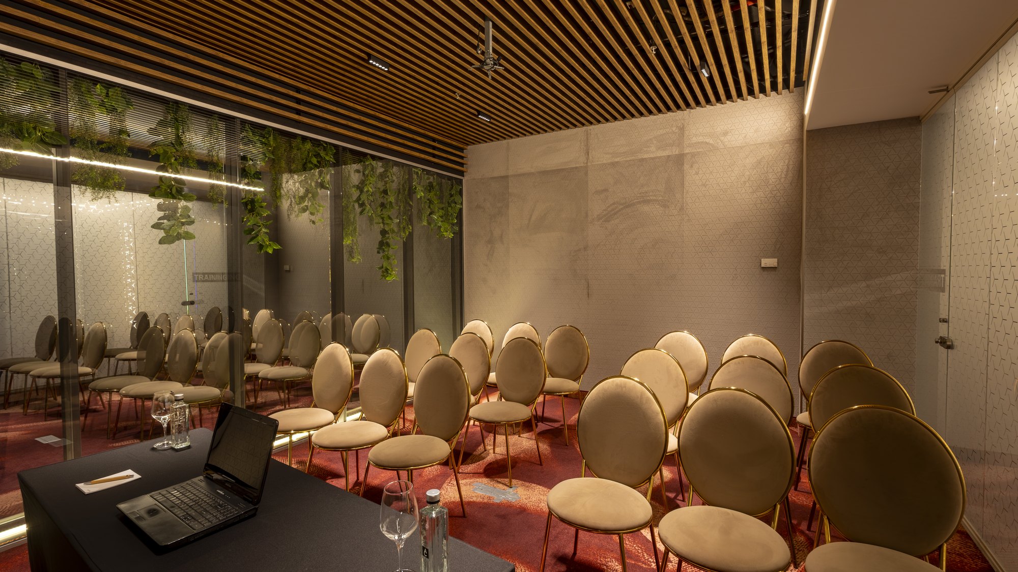 Training 1 meeting room set theatre-style