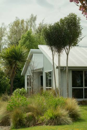 Three bedroom townhouse outside