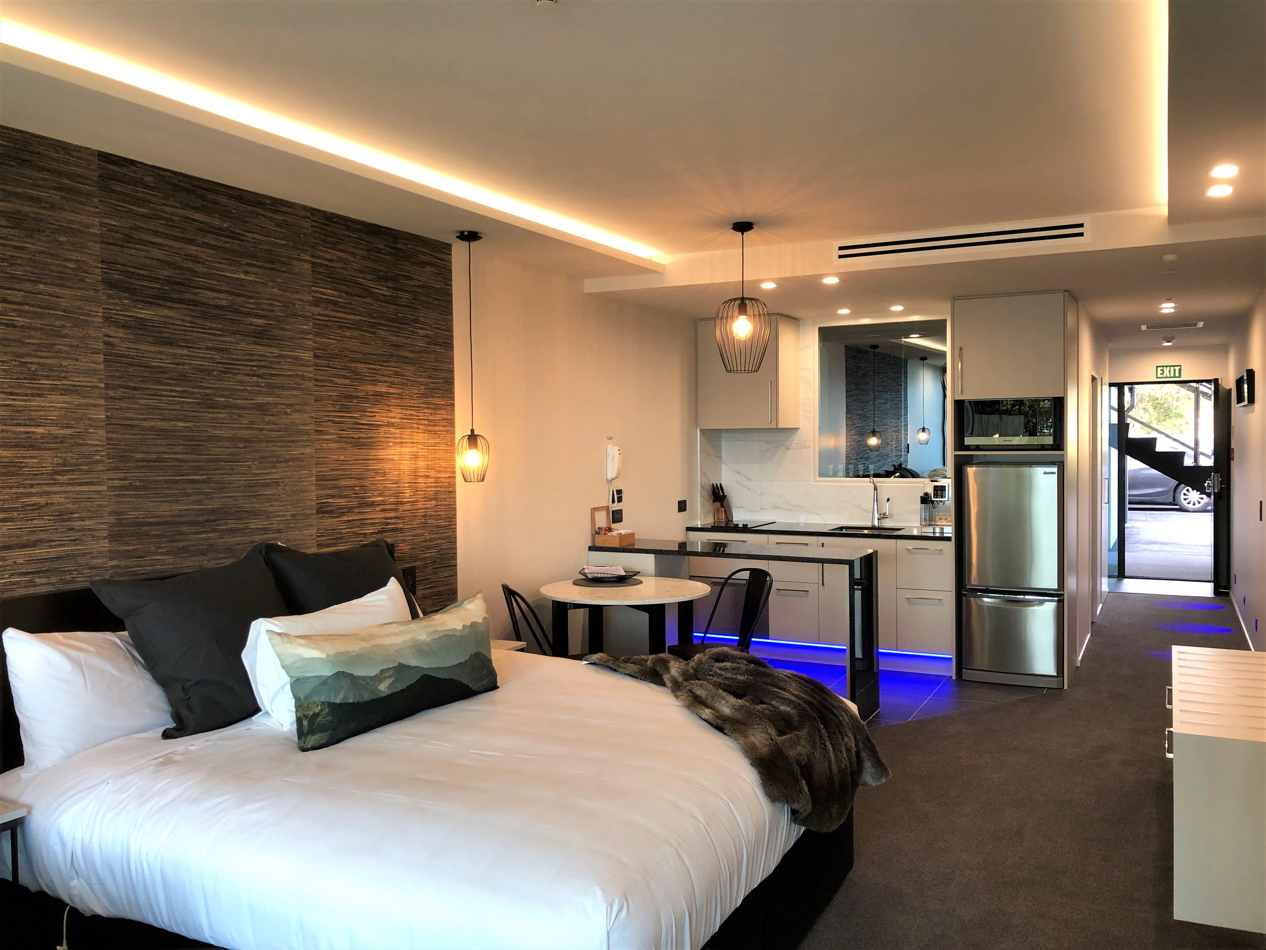 Tanara Deluxe Studio Lounge and Kitchen