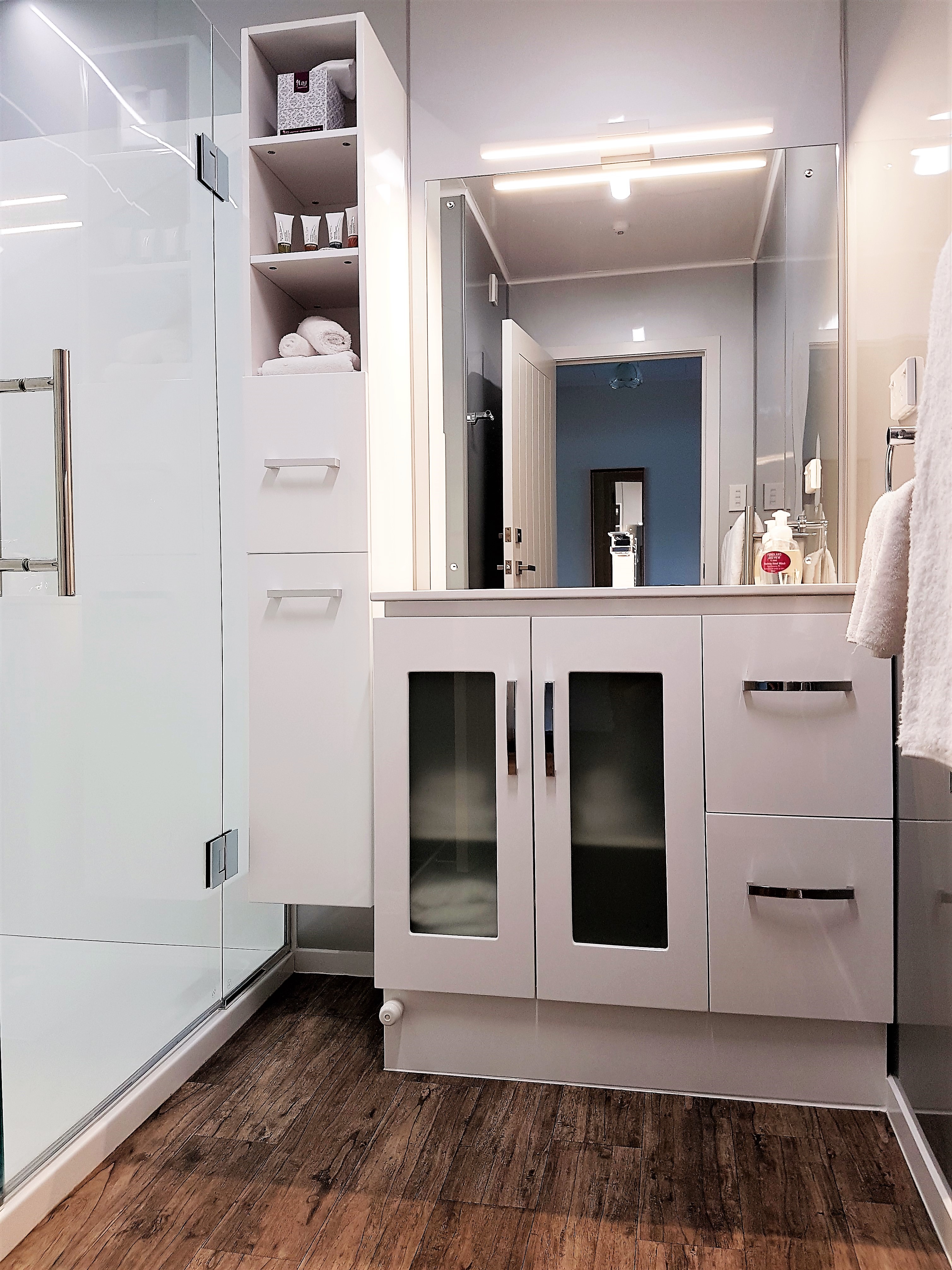 Upstairs apartment bathroom