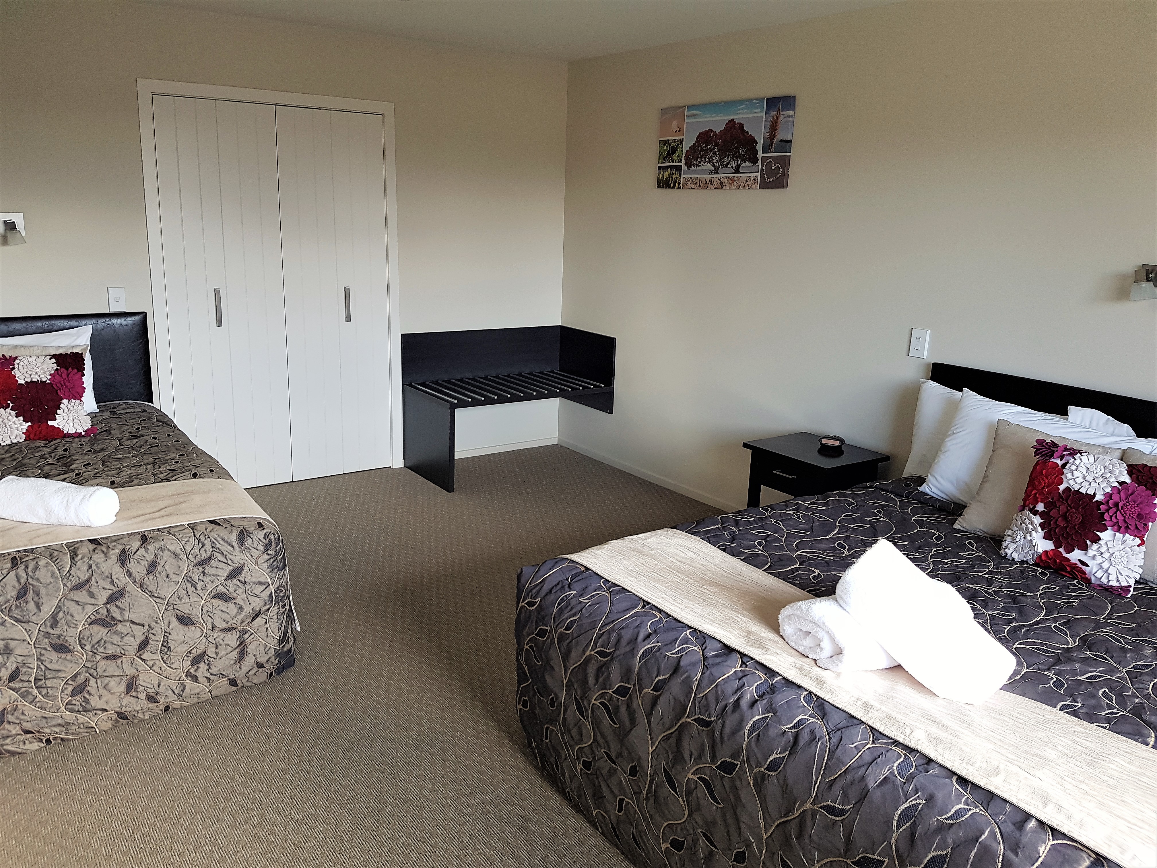 2 bedroom apartment bedroom