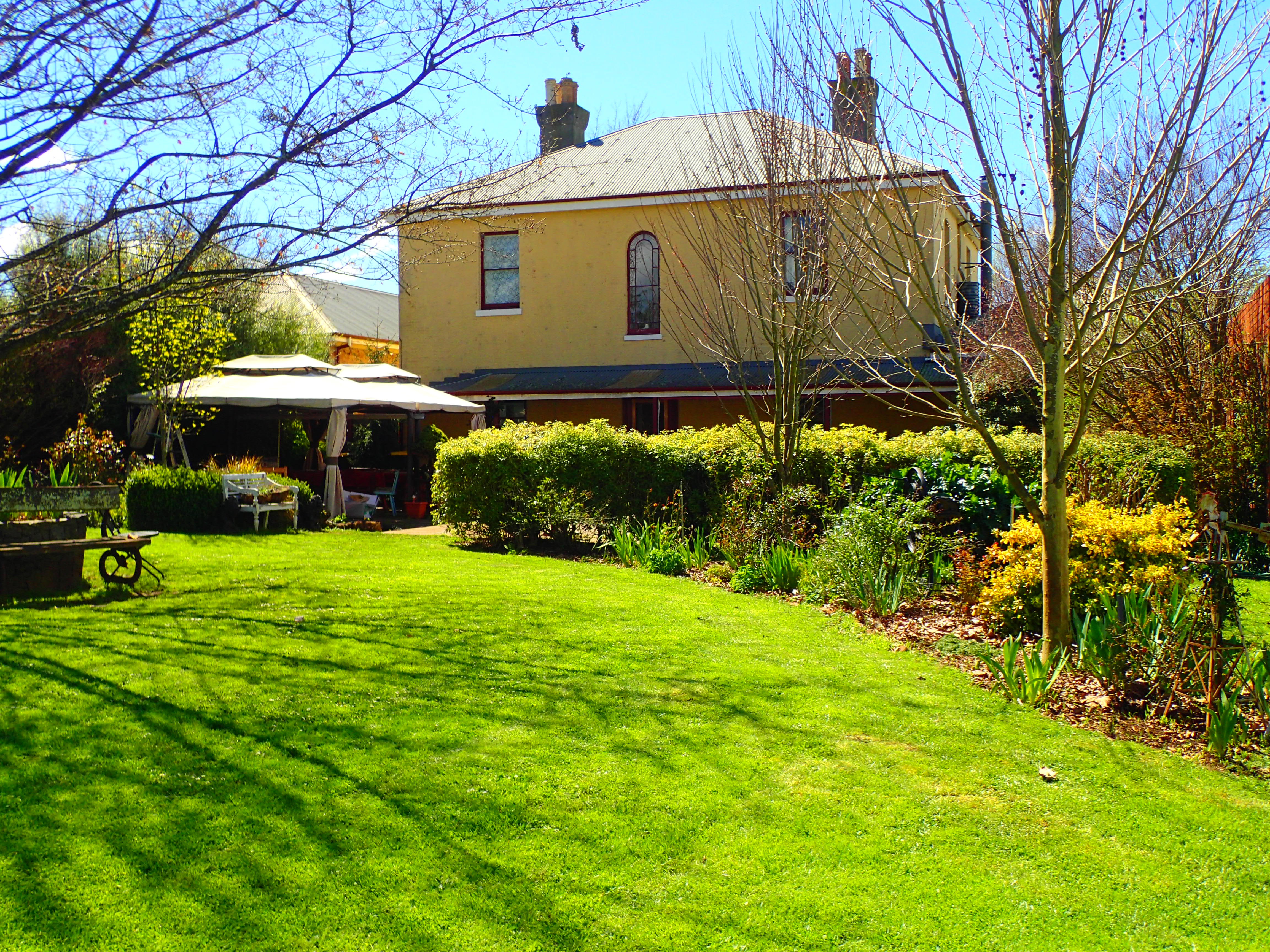 The heritage beauty of colourful gardens at Blakes Manor Deloraine Tasmania.