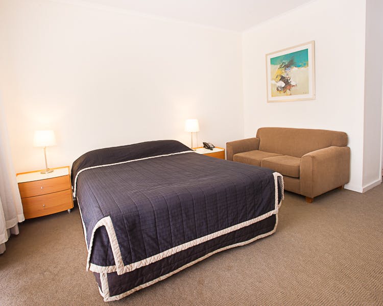 Modern suite: Your perfect getaway.