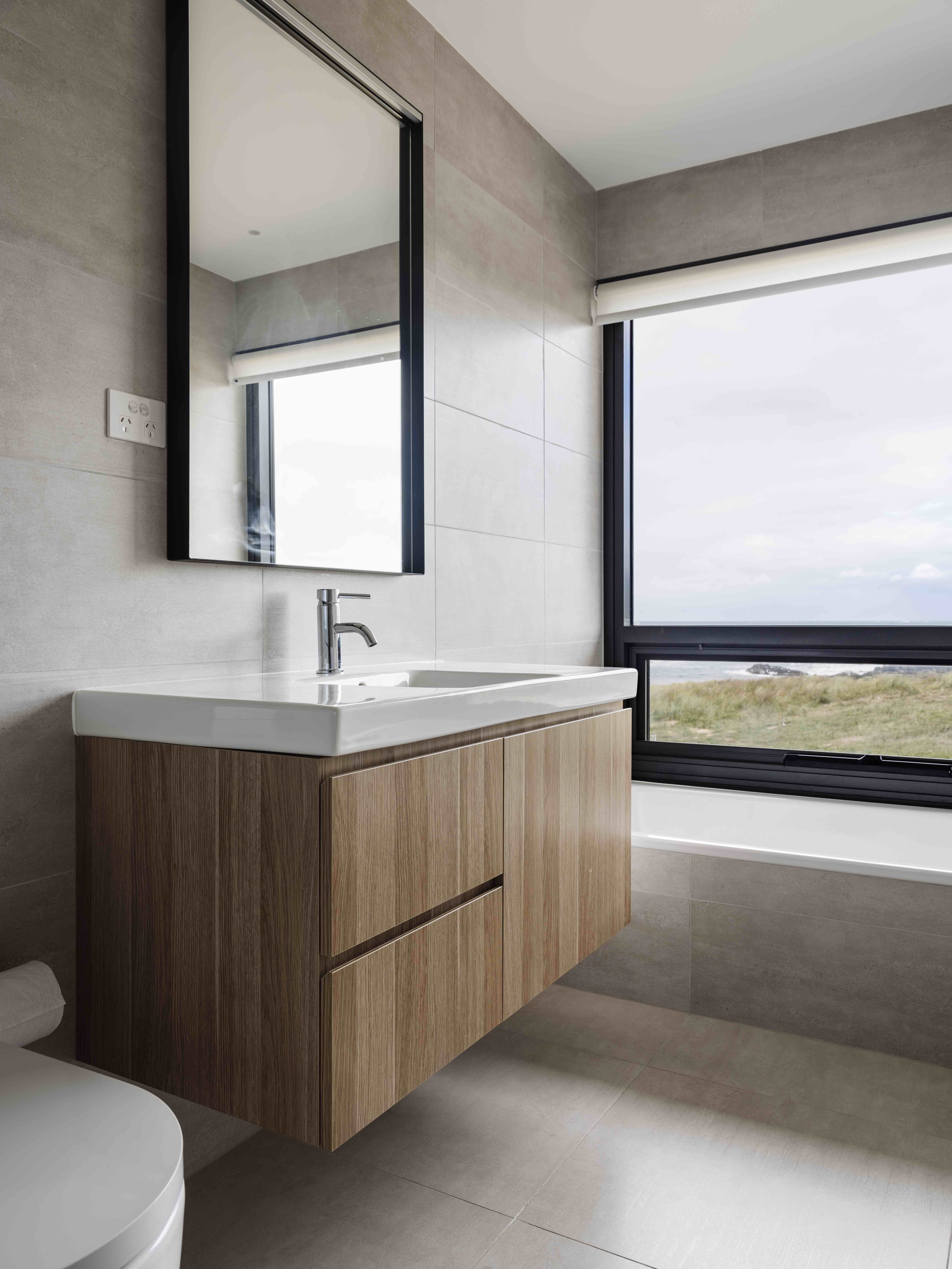 Bathroom in Pimelea Bedroom