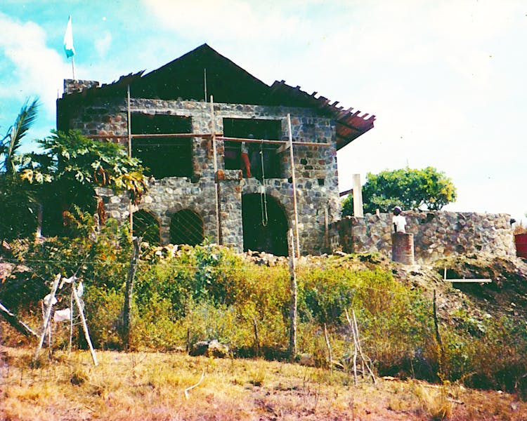 Historic Old Fort on Bequia, Rental Accommodations and Villas