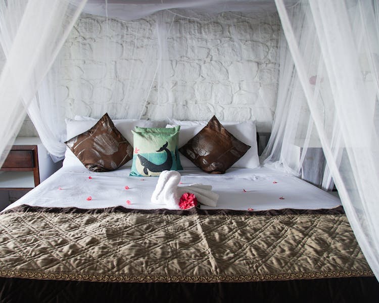 Dramatic Villa Rooms and Suites, The Old Fort in the Grenadines