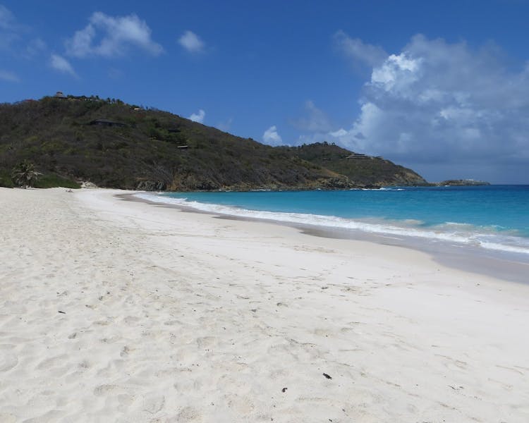 Macaroni Beach on Mustique Island, Day Trips from Bequia