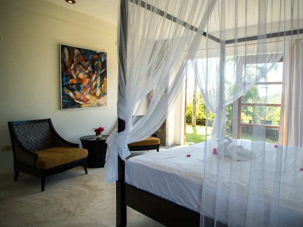 Amazing Suites and Bathrooms, Old Fort Estate Bequia