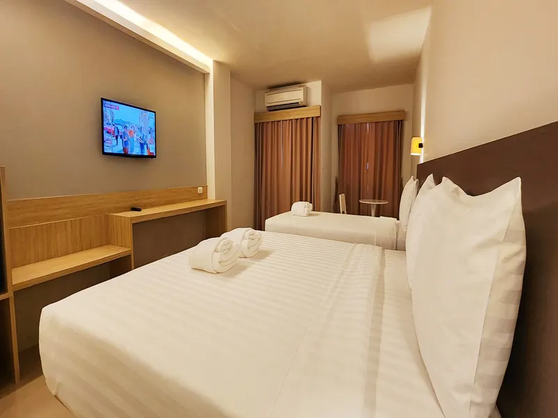 Prom Ratchada Triple Tower1 | Prom Ratchada Hotel