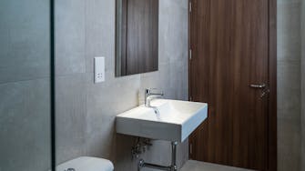 Bathroom-The-Rose-Hostel-Spinola-Bay-St.Julian’s-Malta-Paceville-Accommodation-St.Julians-Therosehostel-therosehostelsts
