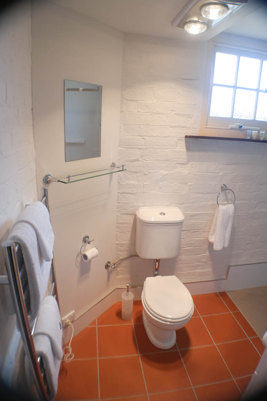 Coach House bathroom