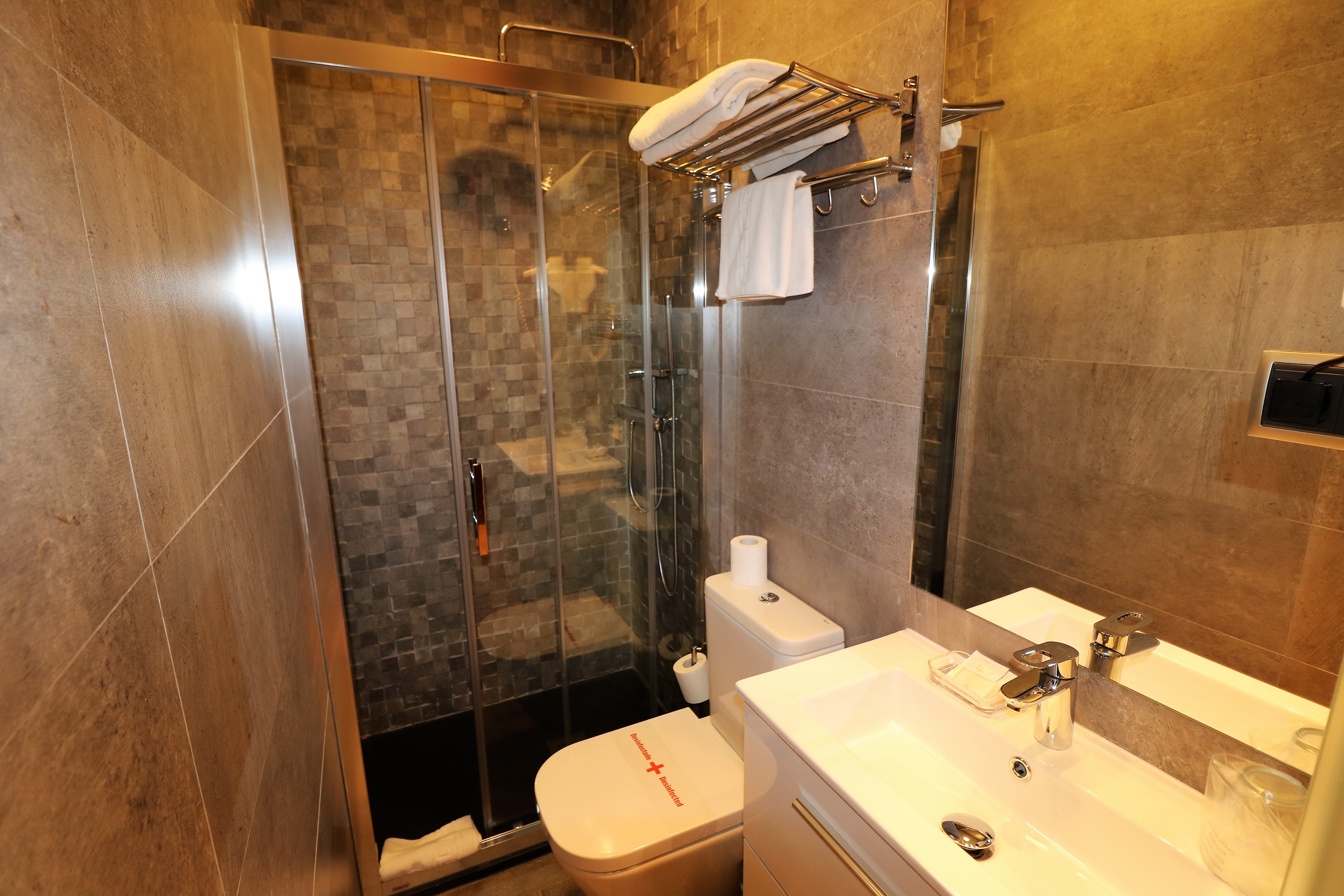 Twin Standard - baño