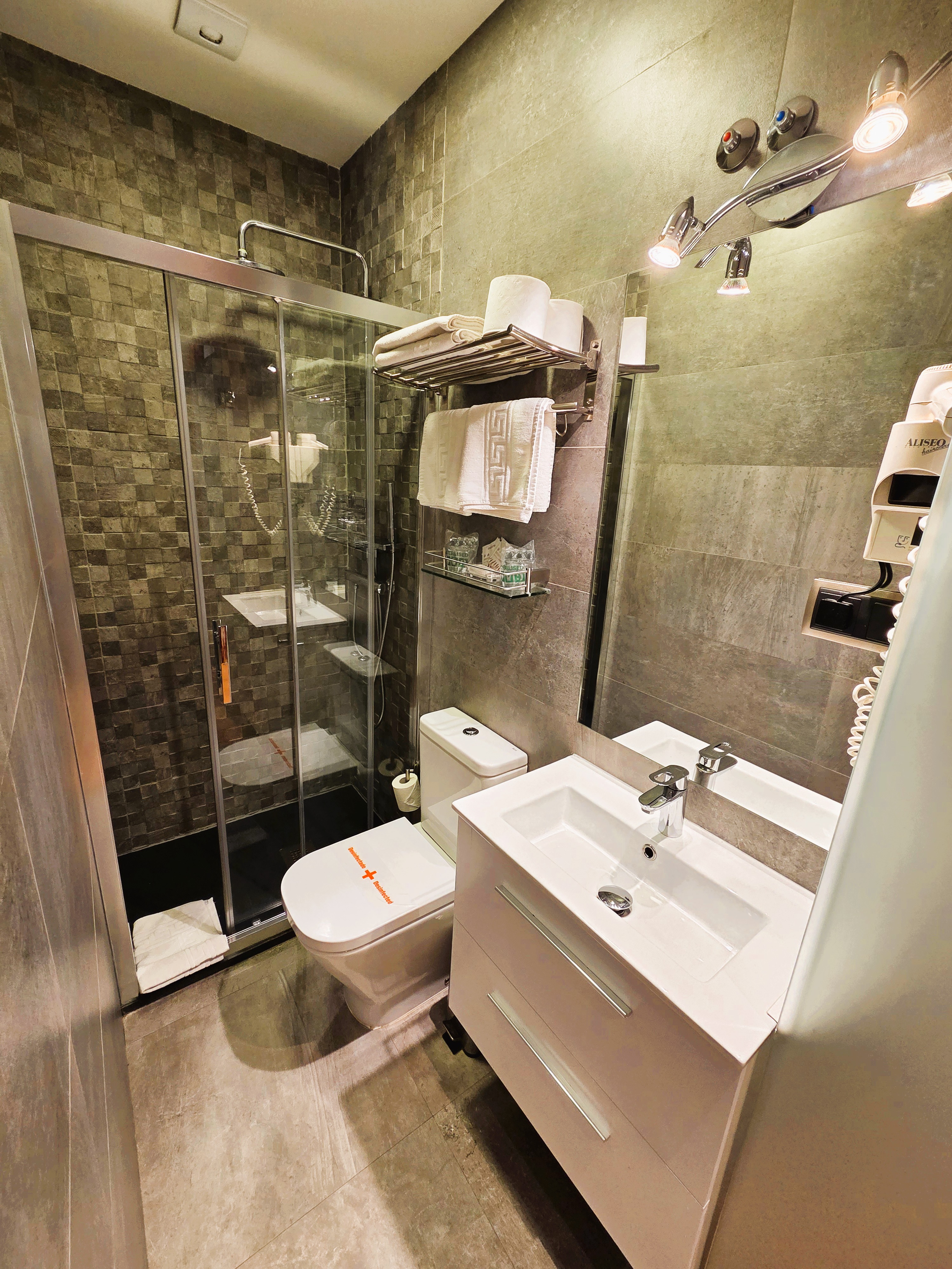 Baño habitación individual