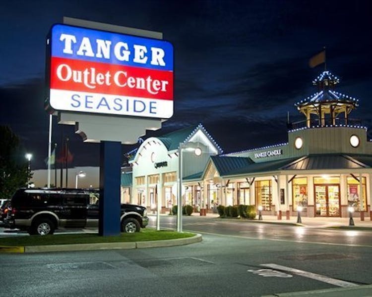 Tanger Outlets in Rehoboth