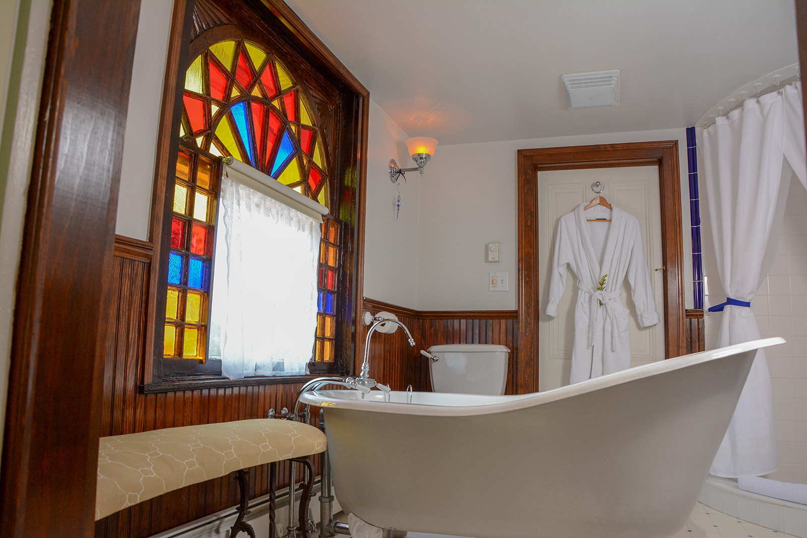 Bathroom in the Towers Room showing the slipper tub.