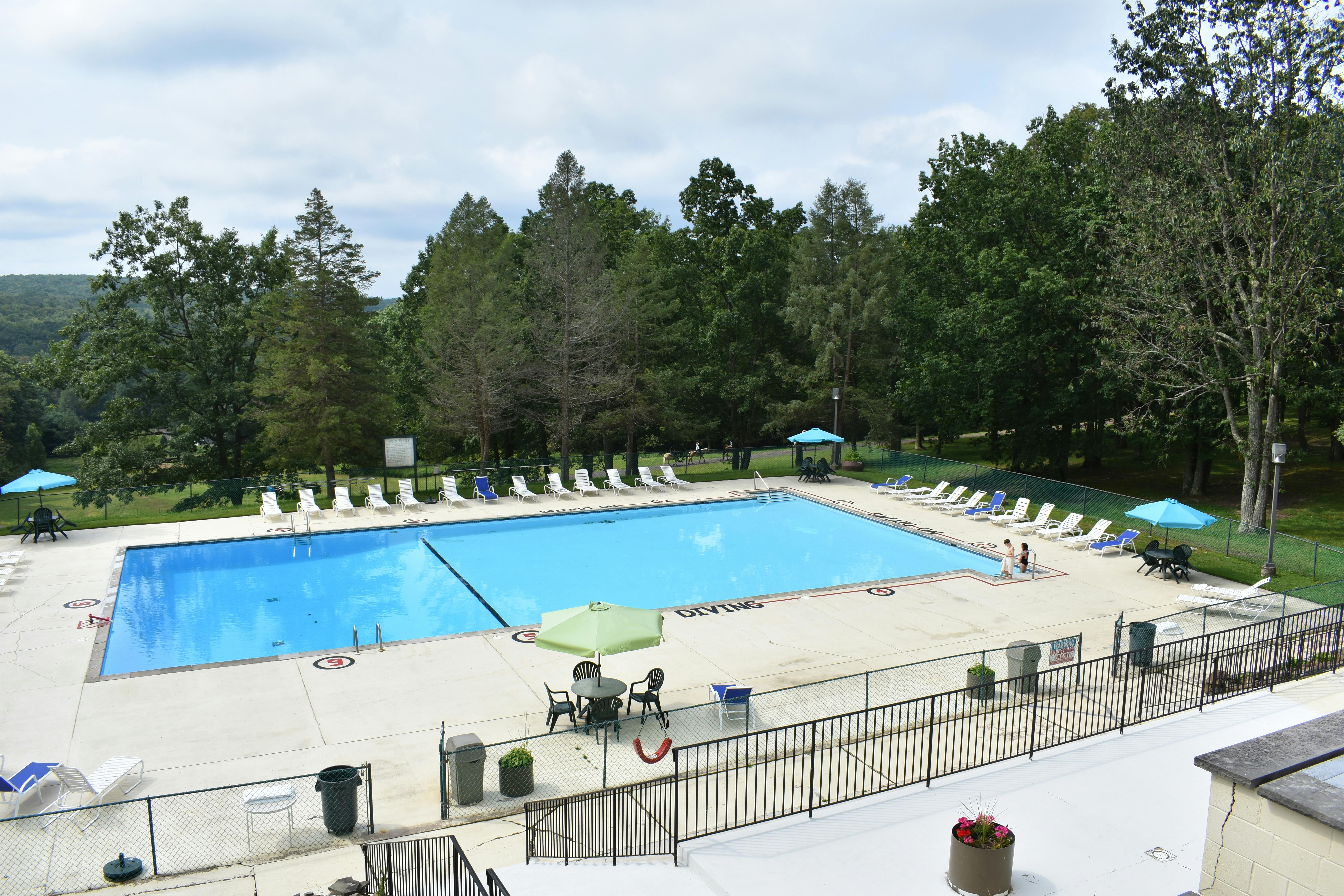 Mountain Laurel Resort Outdoor Heated Pool