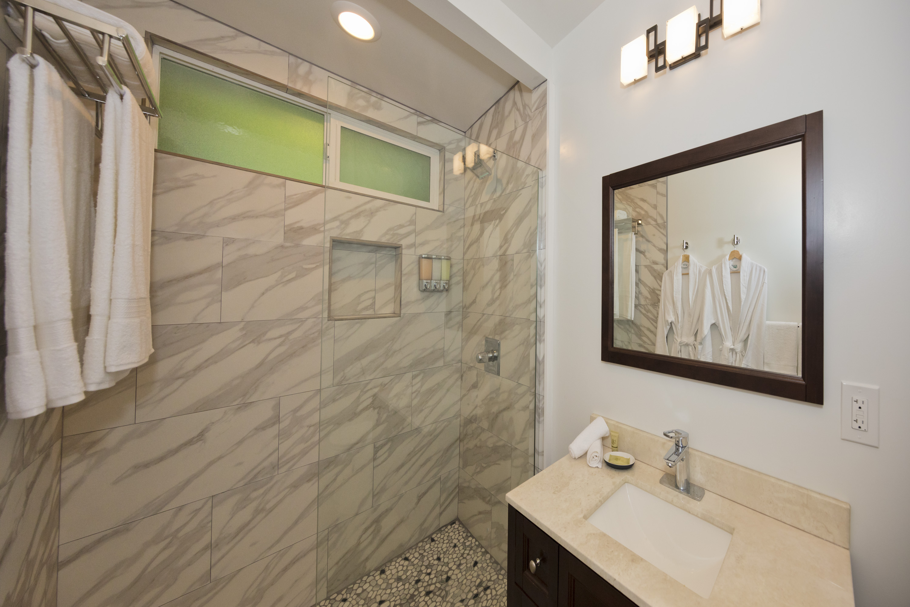 Bathroom - Bamboo Room