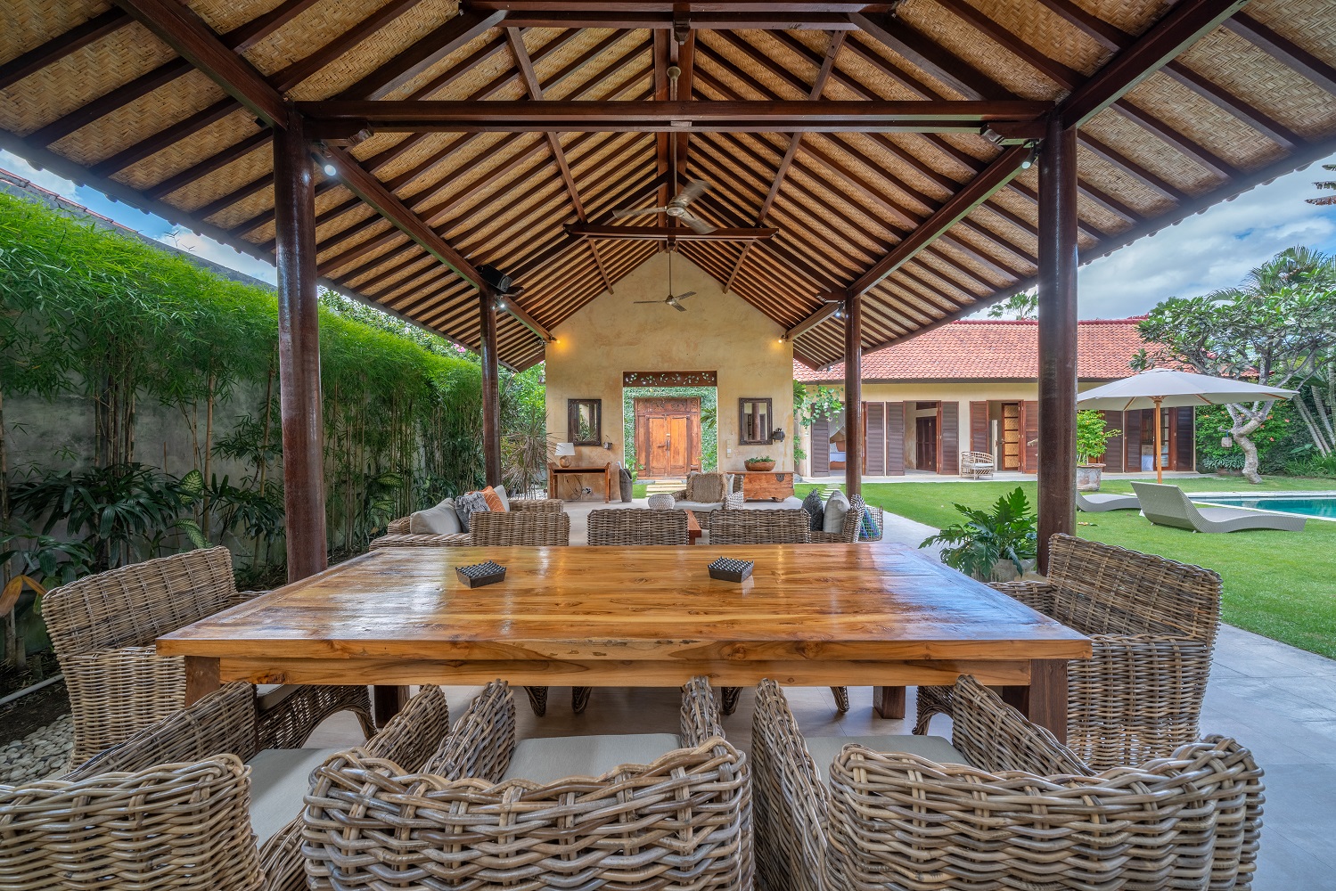 Dining area, Living room area