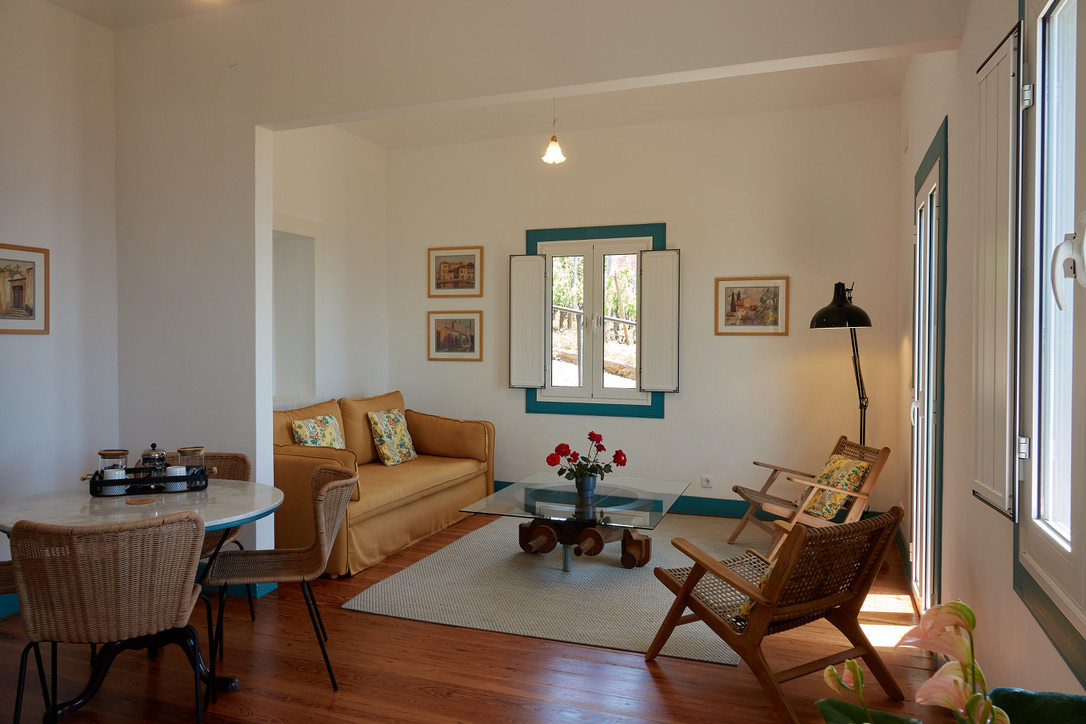 The spacious sitting room at Casa Rosa, one of the cottages at Quinta das Vinhas.