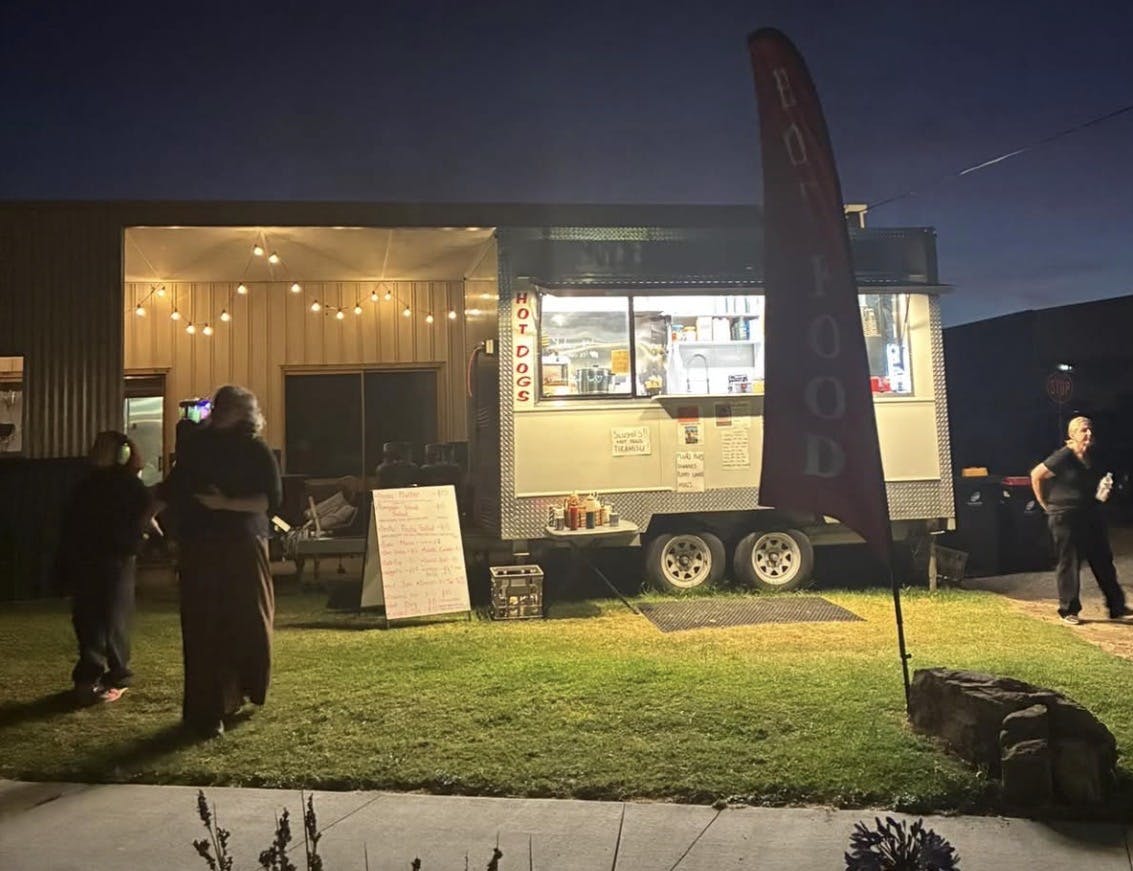 Port Albert Trader dinner service 5pm - 7:30pm