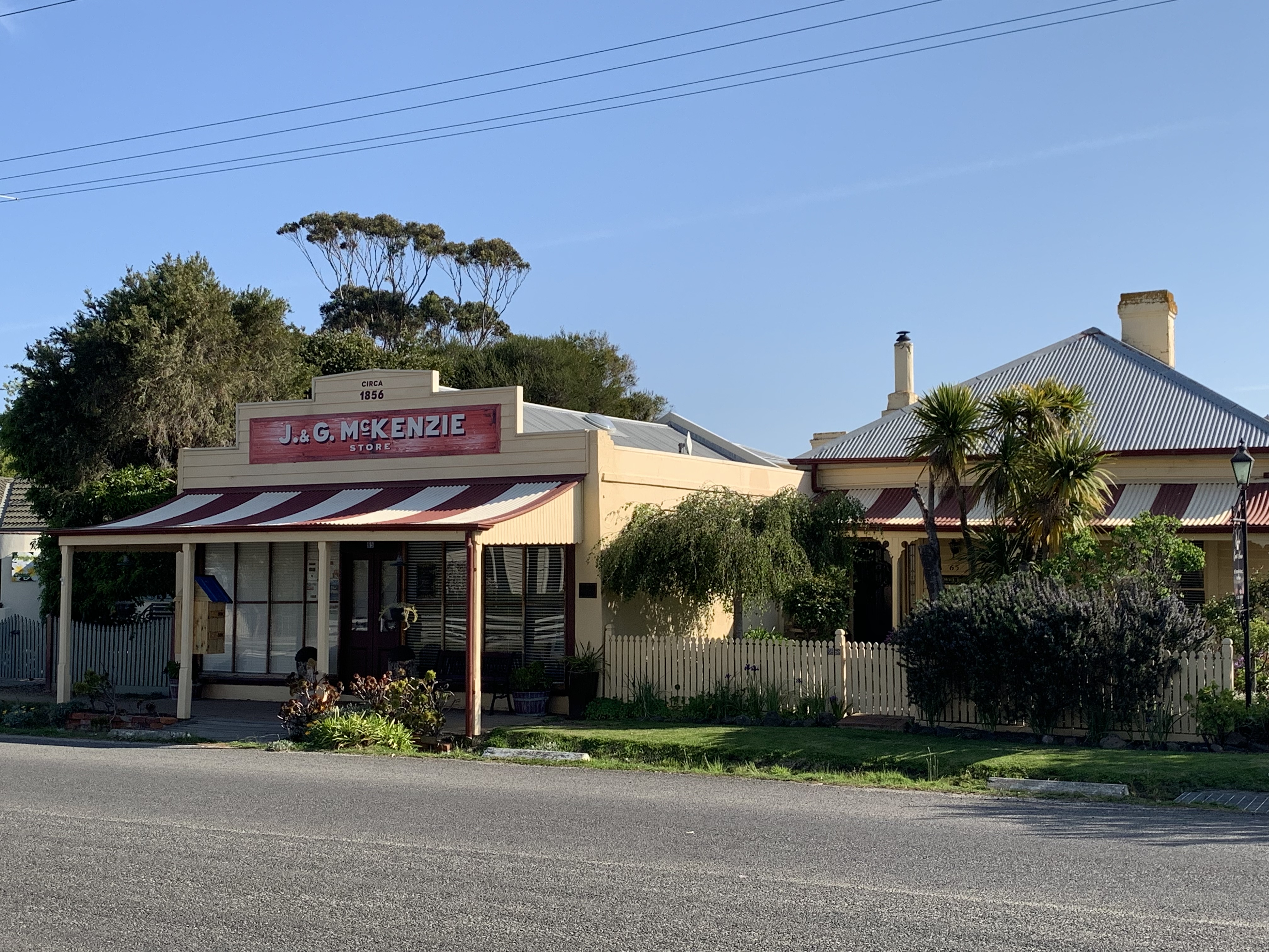 Former Drapers Shop circa 1856 now private residence