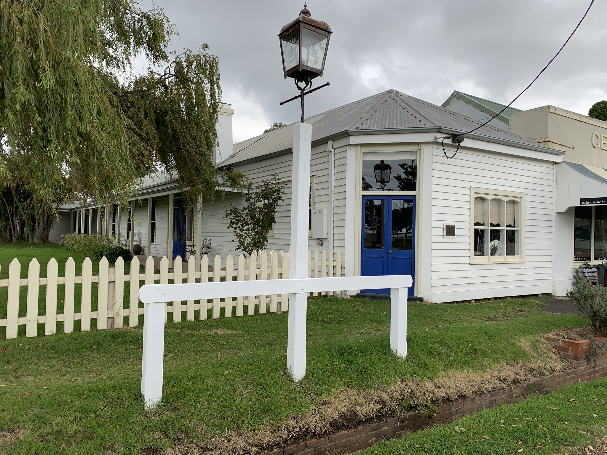 Former Ship Inn Bar (1856) and Ship Inn Flats (1863)