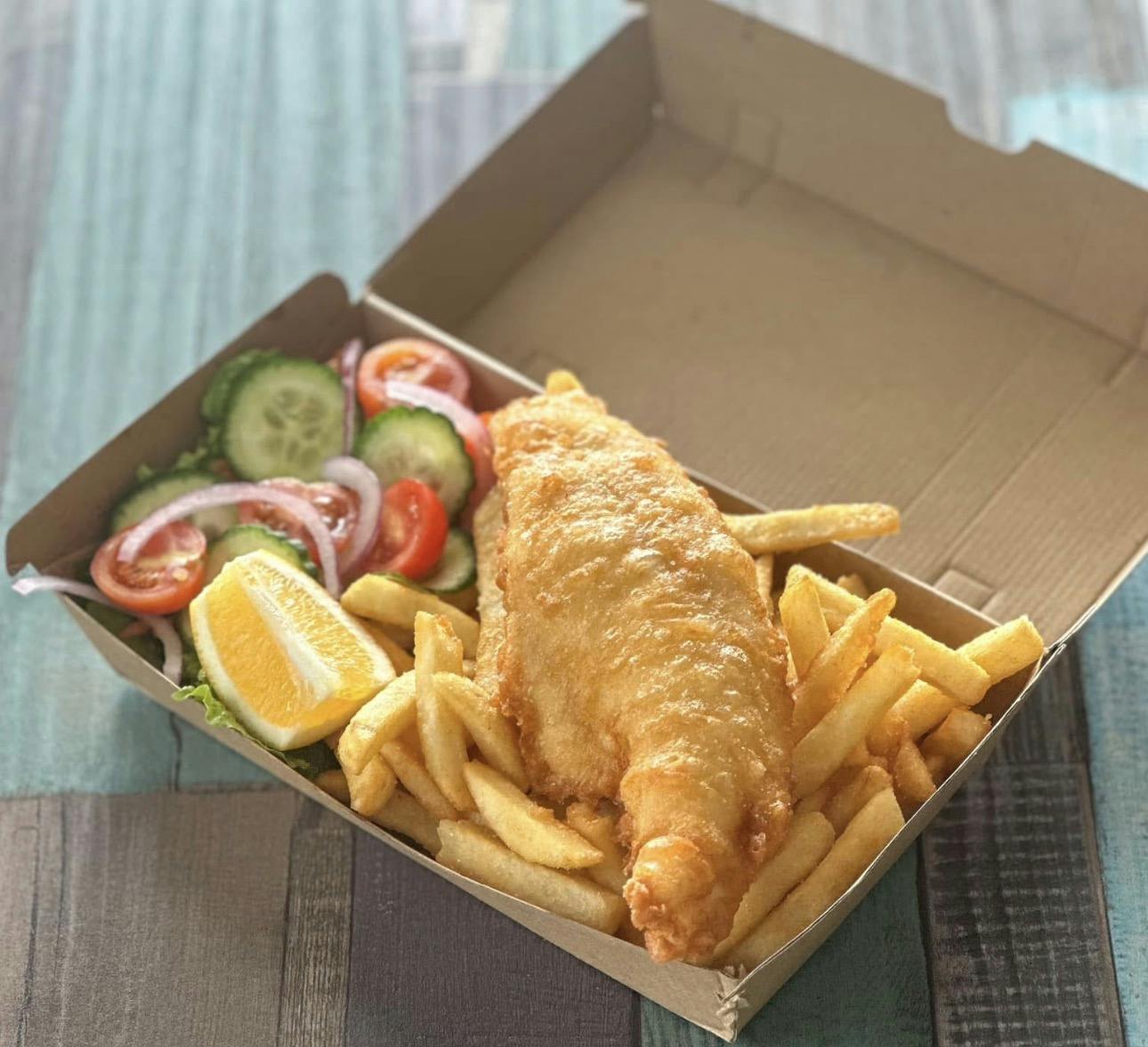 The flake pack is a popular option combing local flake with crisp chips and fresh garden salad