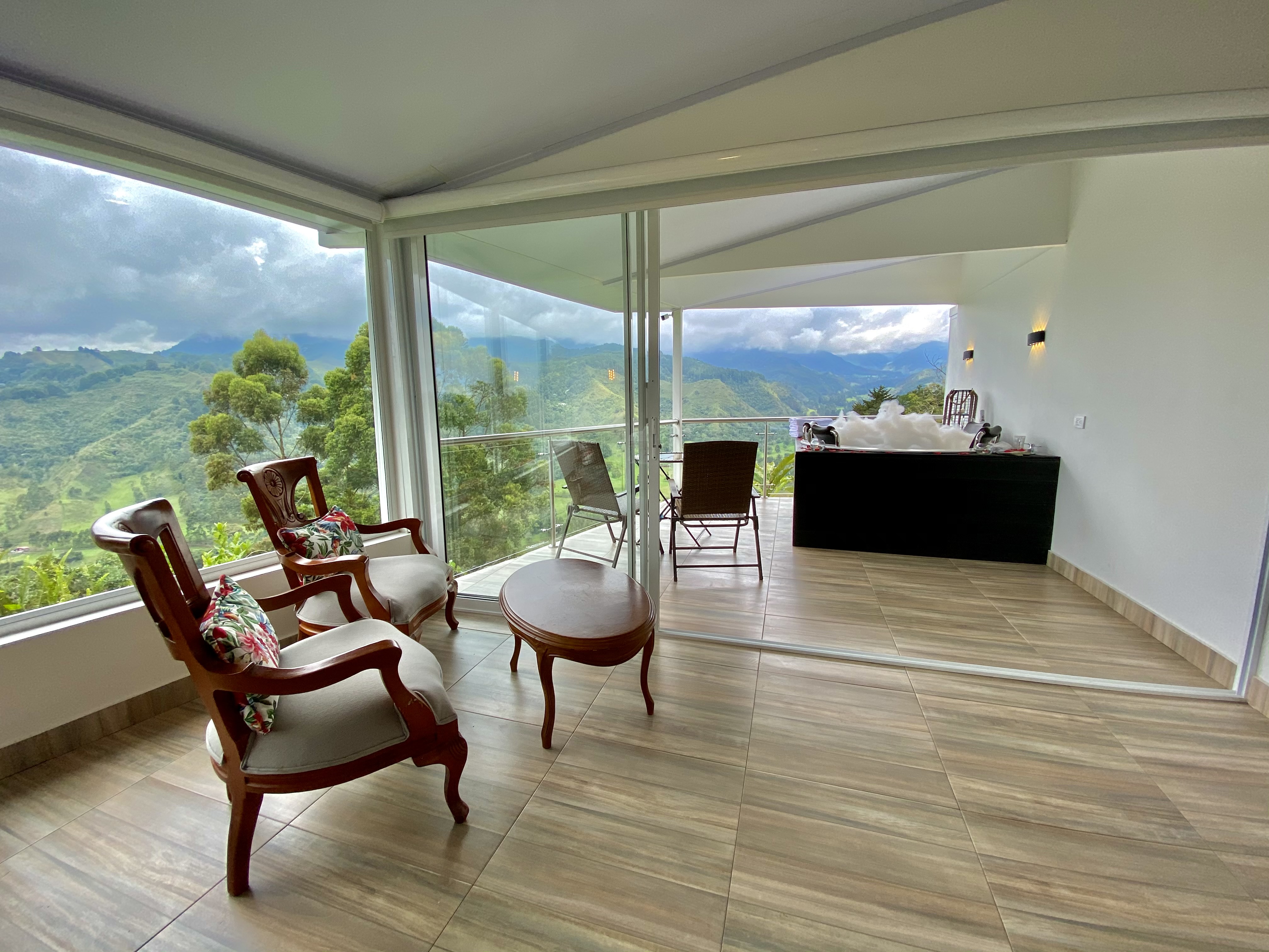 Habitacion Balcón del Río 102