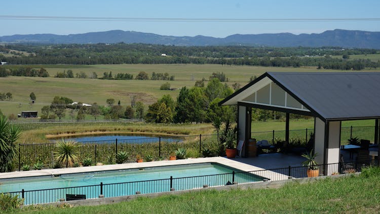 Home Sovereign Hill Country Lodge and Vineyard