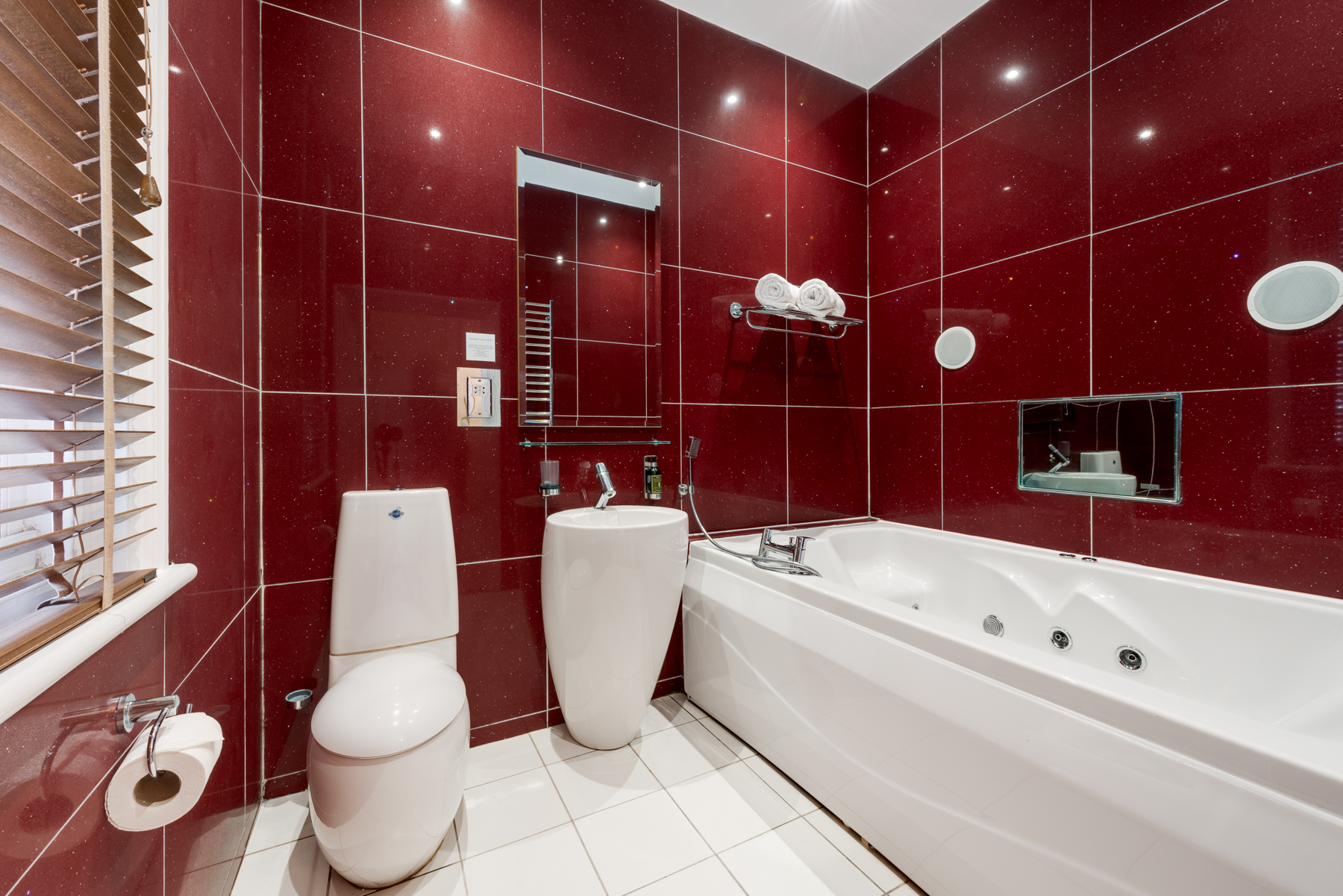 Superior King with Spa Bath