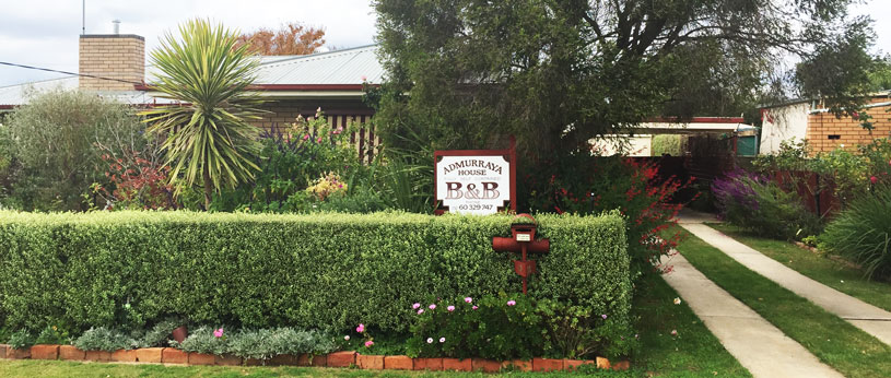 Admurraya House Rutherglen Accommodation Front Sign