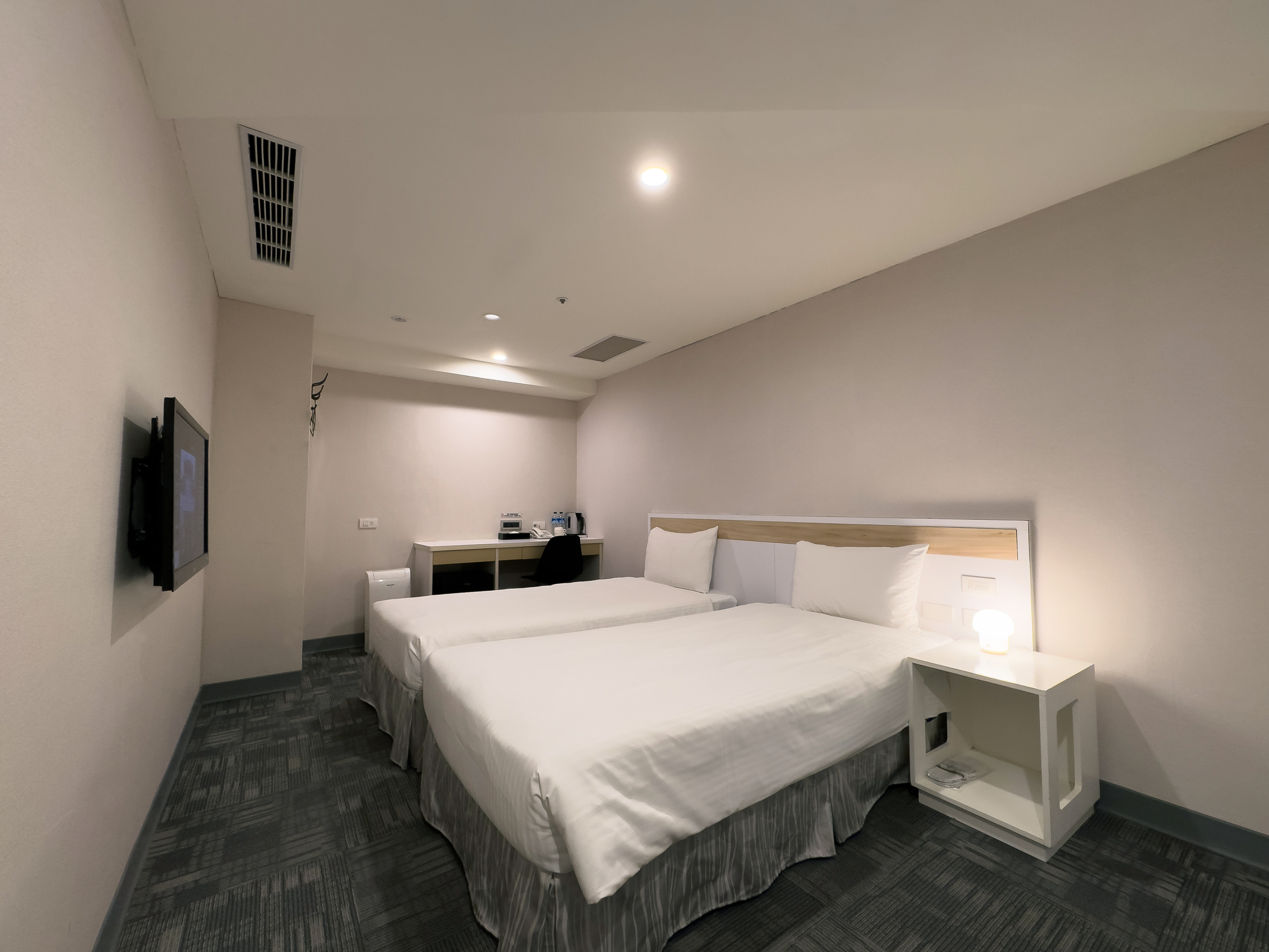 Standard Twin Room(No Window) | LUMOS INN 拾光行旅