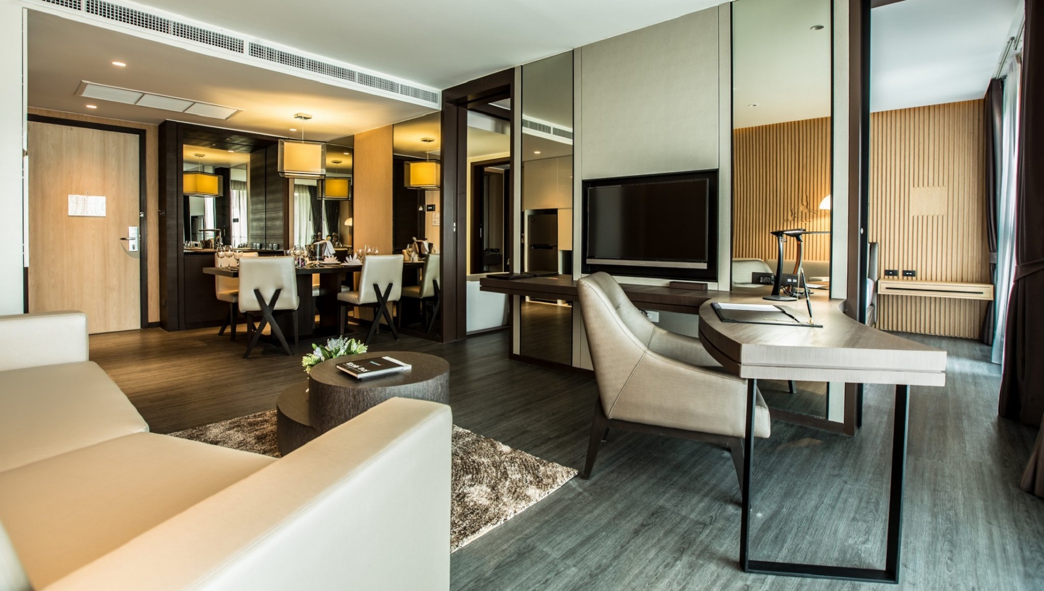 Deluxe Suite Living Area