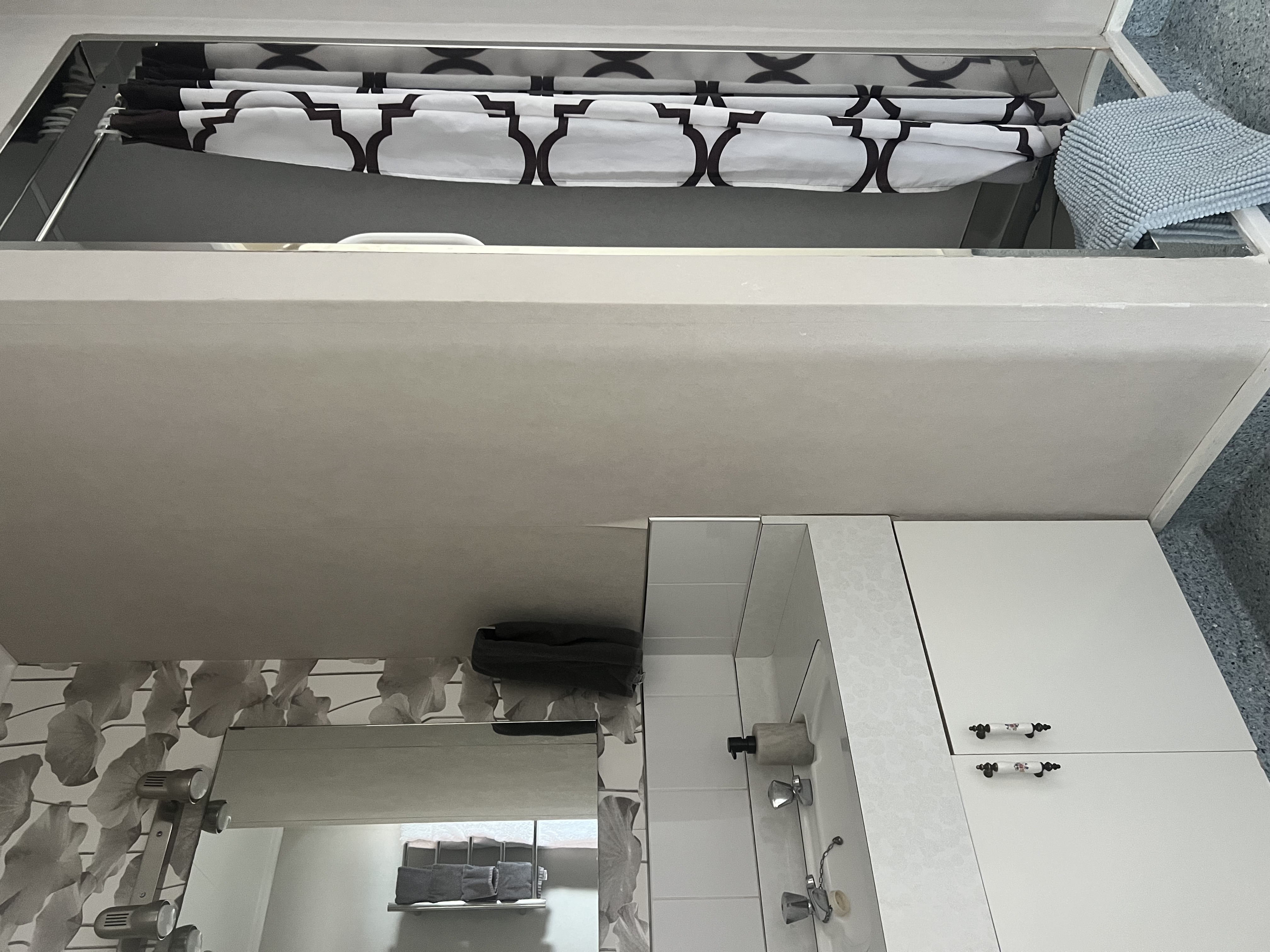 Two-Bedroom bathroom