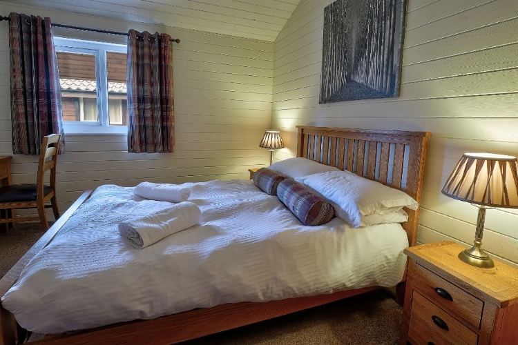 Double Bedroom - Riverside Lodges in Ripon