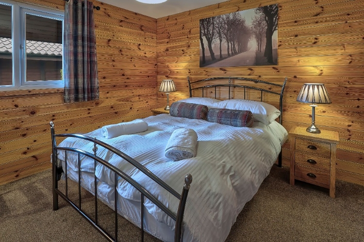 Double Bedroom - Riverside Lodges in Ripon