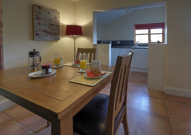 Kitchen and Dining Area, Rowels Lodge at Riverside Lodges in Ripon