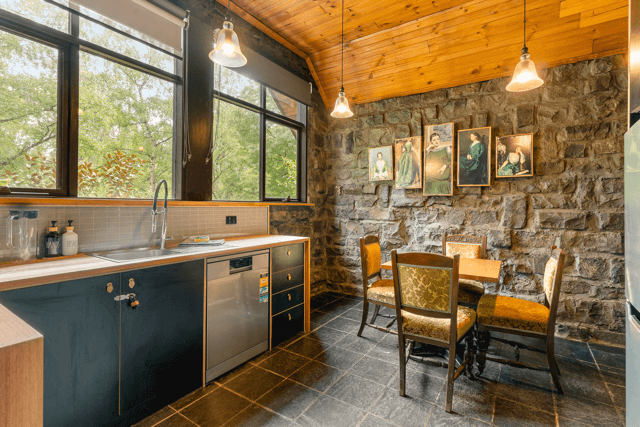 Birchtree Bower kitchen and eating area
