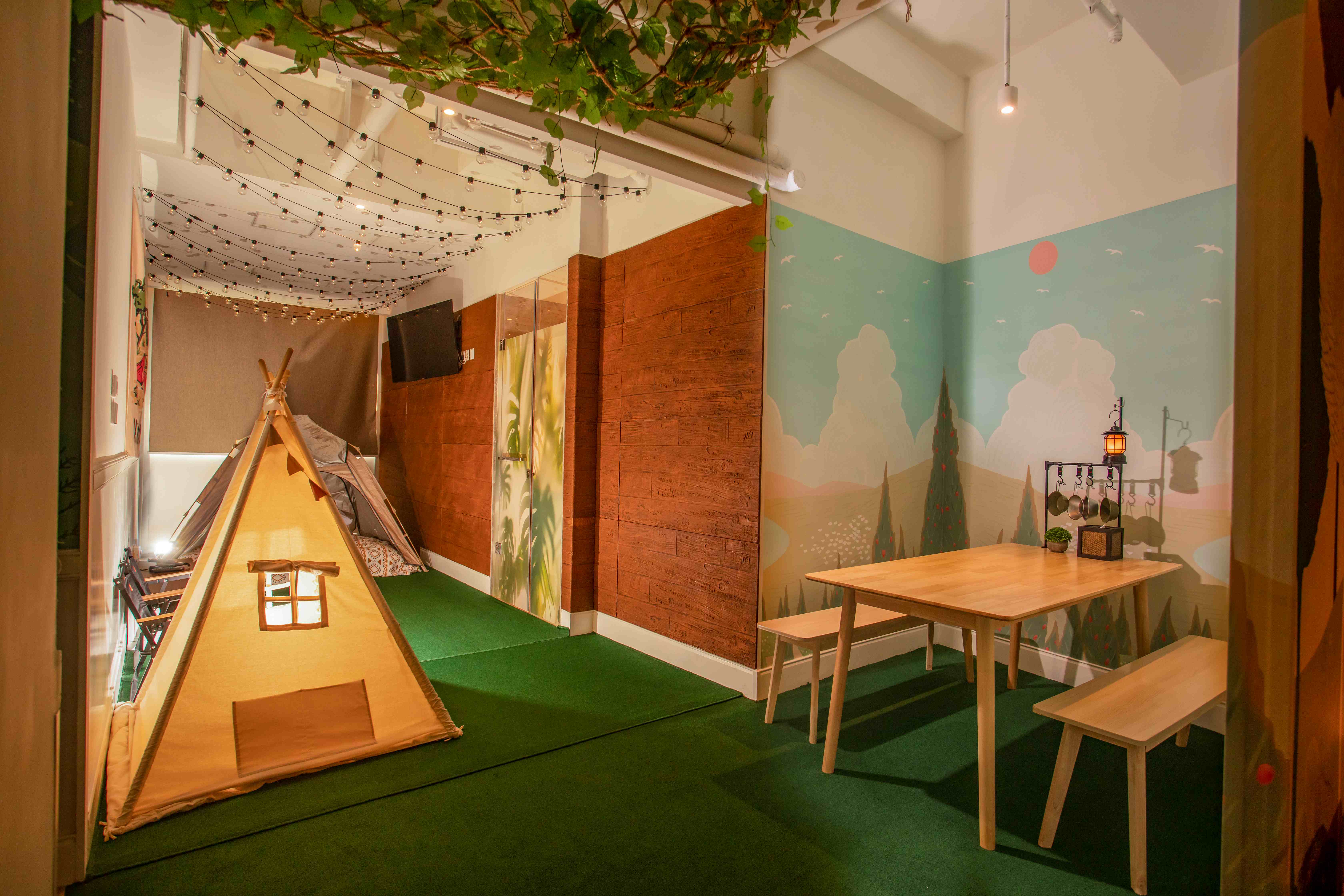 Glamping Themed Suite