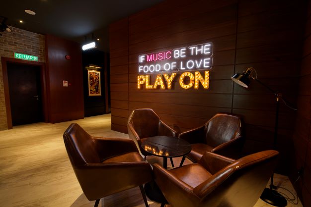 Coffee House, Feast at Jazz