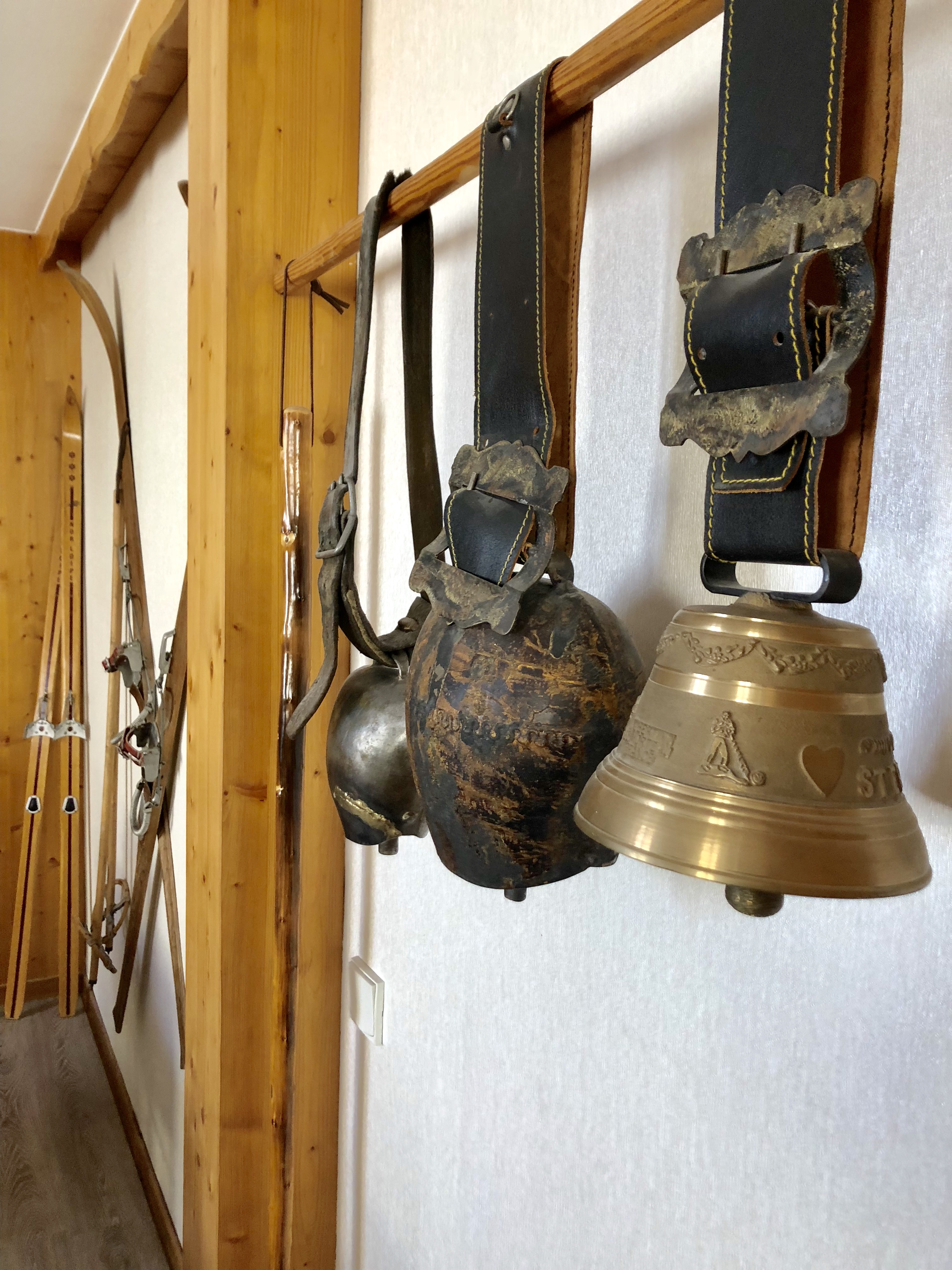 Réception de l'hôtel Les Montagnards