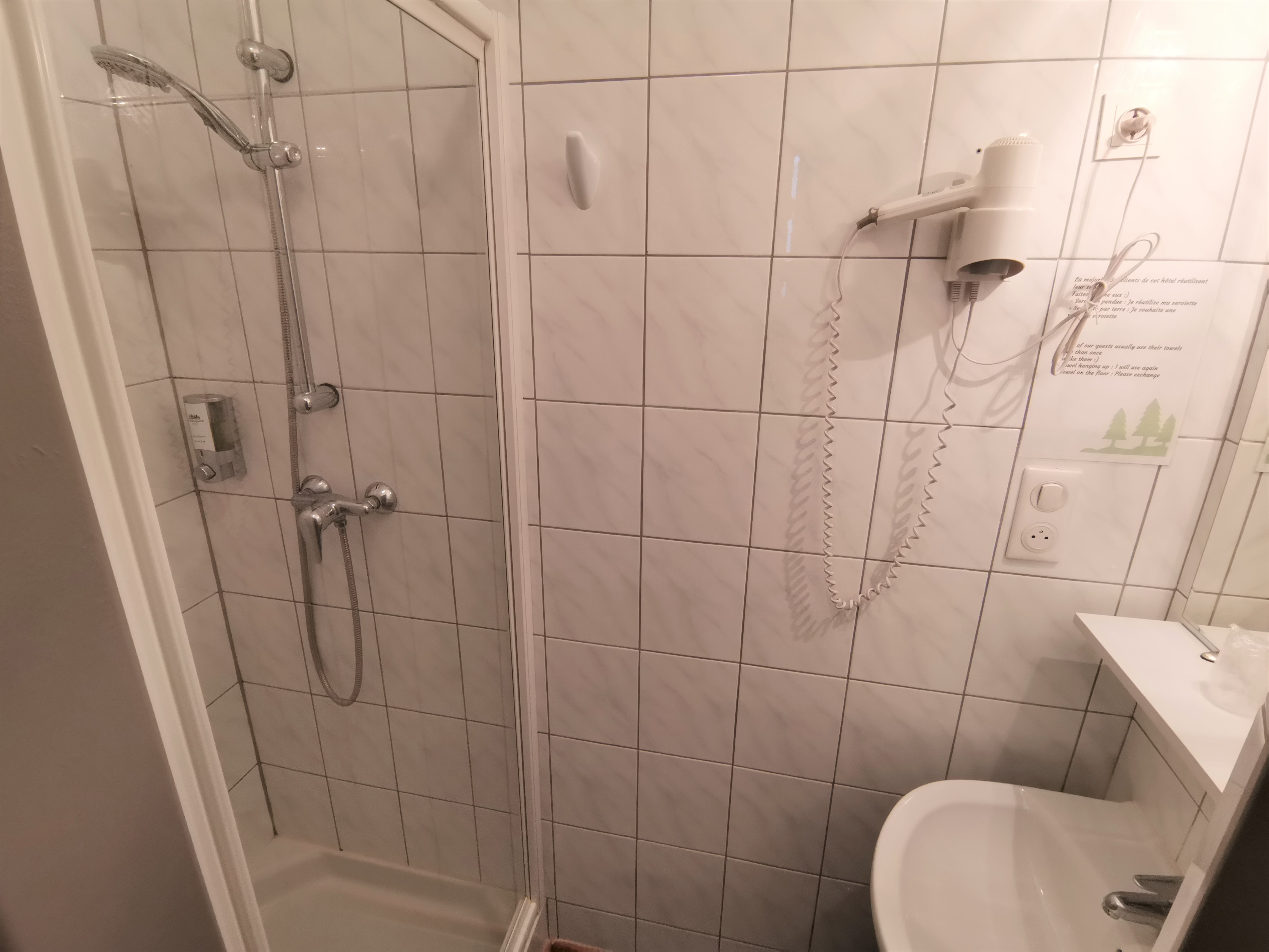 Hotel Les Montagnards Morteau, Salle de bain Chambre Classique