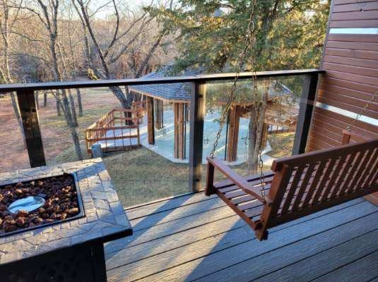 Balcony swing with garden and forest view at WangShi Palace