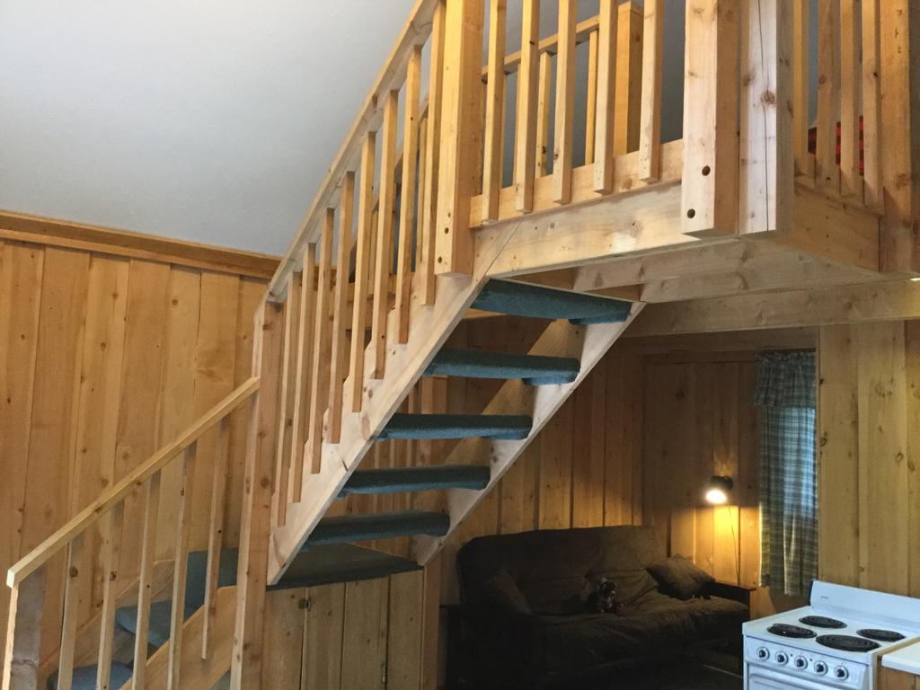 Cabin #6 stairs to loft