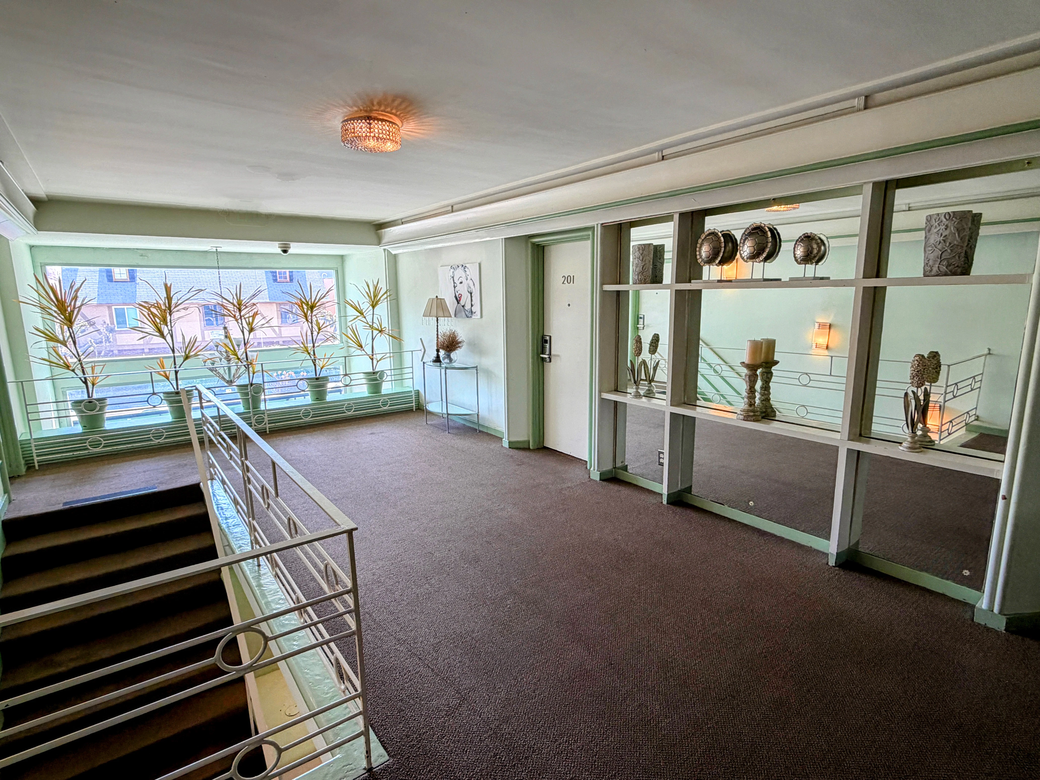 Hollywood Celebrity Hotel — photo 12 of 60