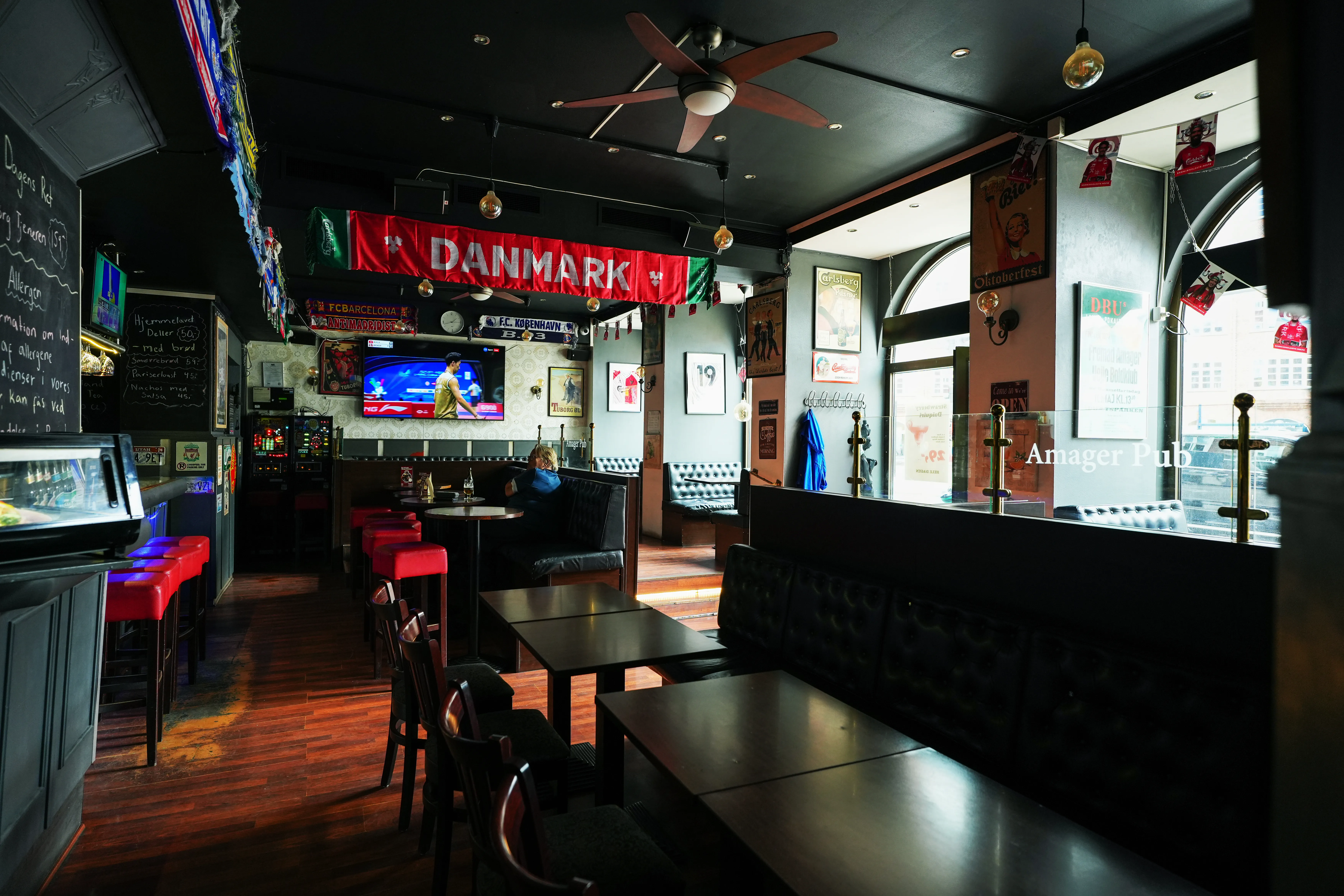 Hovedsiddeplads med storskærme