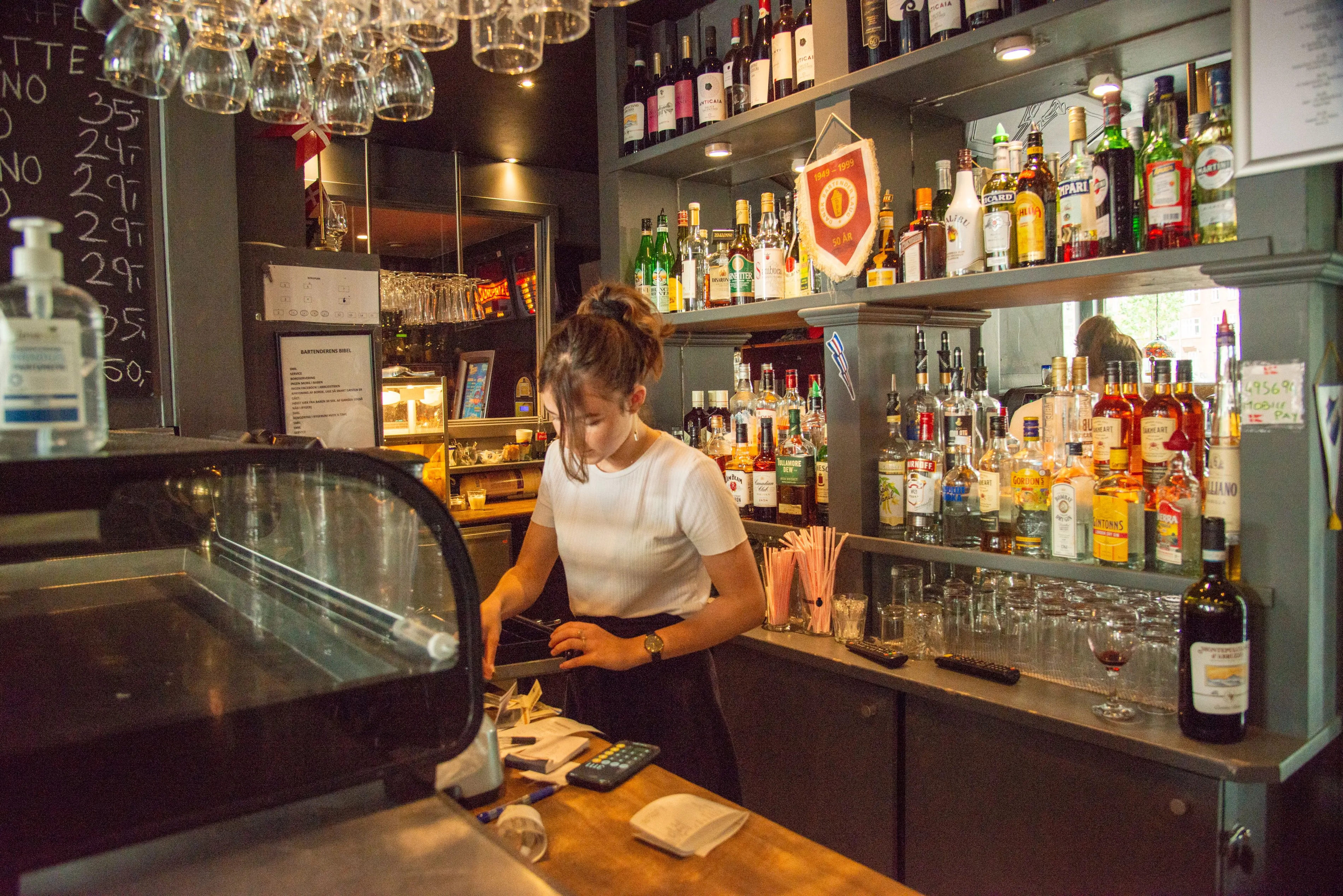 Bardisk med LED-belysning