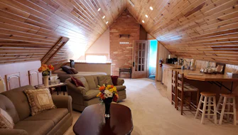 Studio Loft - Third Floor