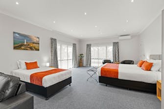 Executive Studio - Super King & Single Bed